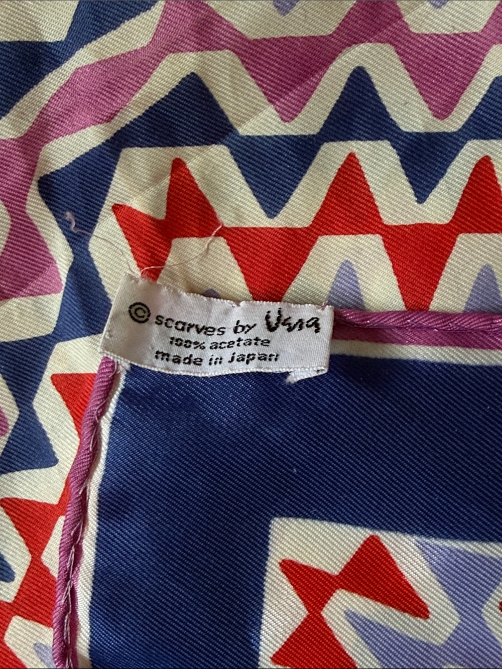 Vera Neumann Vintage scarf Hand rolled edges Blue Red White Purple - Picture 3 of 7